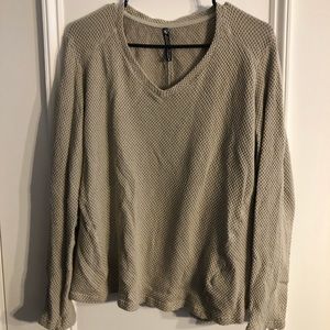 KUHL beige sweater